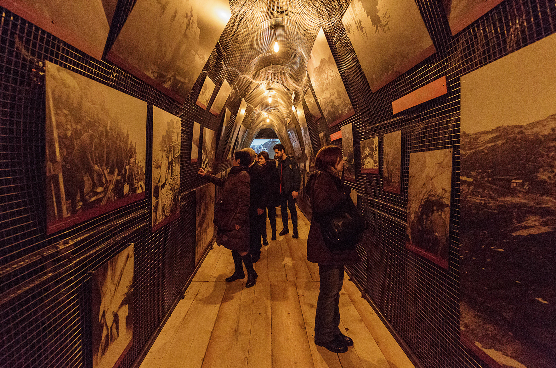 Le Gallerie 2017, L’ultimo anno di guerra,  inaugurazione