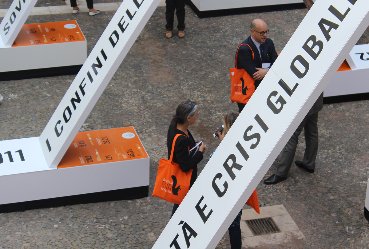2016_10-anni-di-Festival-economia_Exhibition_05