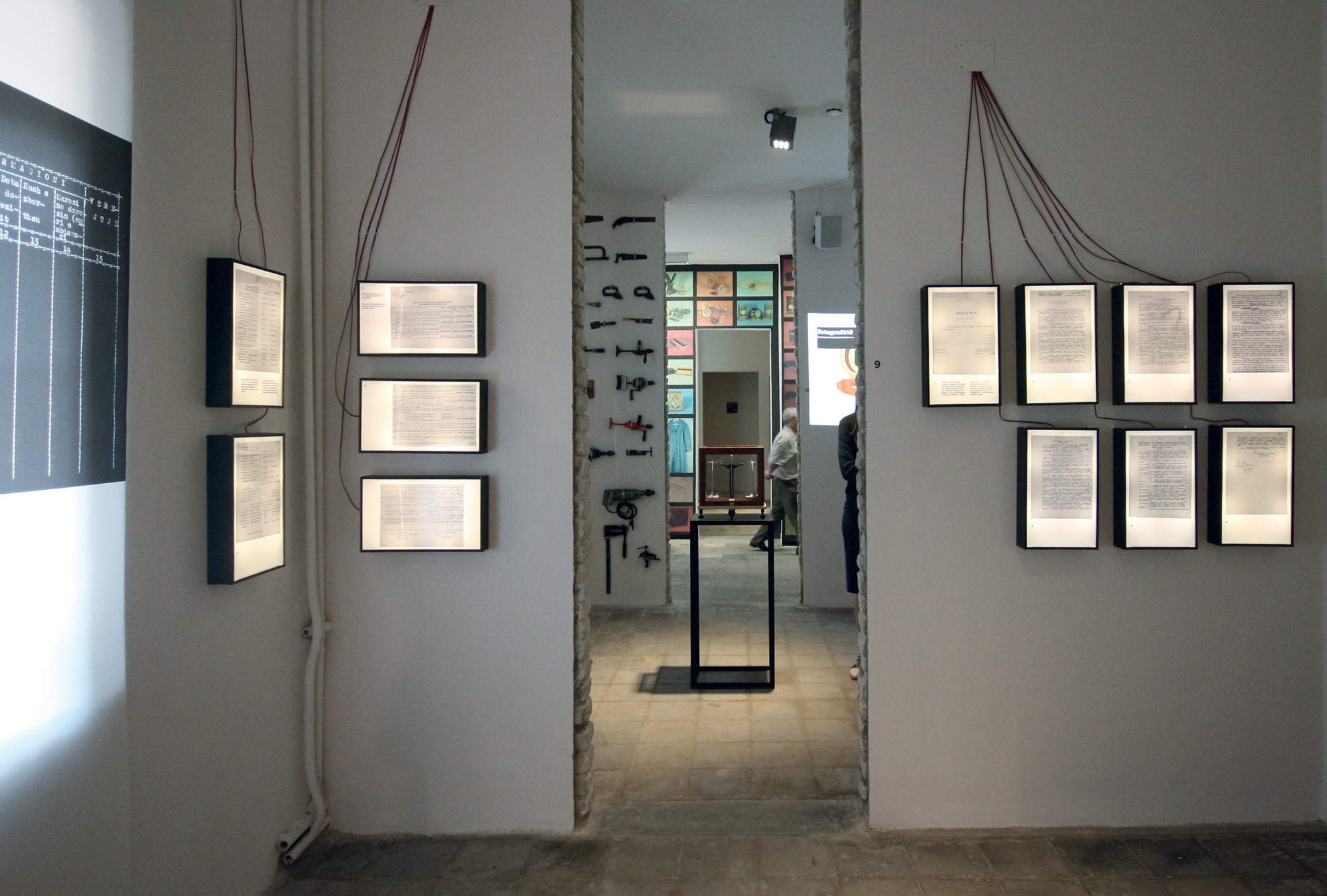 2016_The-House-of-Leaves_Exhibition_18